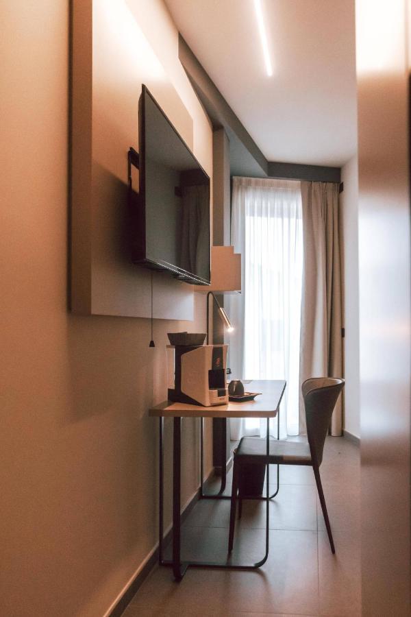 Bbcube Hotel Порто Виро Екстериор снимка